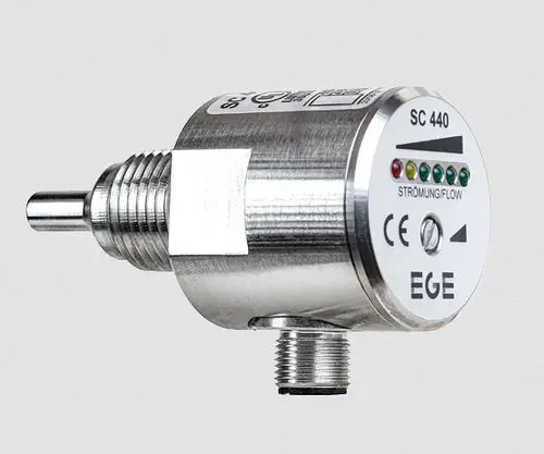 SC 440 Series Thermal Flow Switch for Liquids, PNP-NO, IP67, 100 bar | EGE