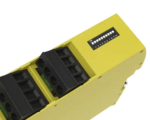 Bytorent Quanta-CNUG31S Emergency Stop Safety Relay with 3NO 1NC Contacts and PL e / SIL CL3