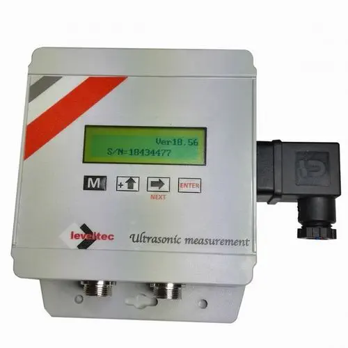 Sensotec FS012-18 Clamp-on Ultrasonic Flow Switch, Field Programmable, For Liquids