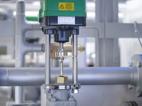 Breyer Digital Temperature Control Unit, 180°C/45kW Heating, 145kW Cooling, for Calender Rolls