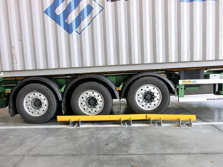 Go Systems AL120 Truck Guidance Safety Buffer for Loading Bay Dock Protection