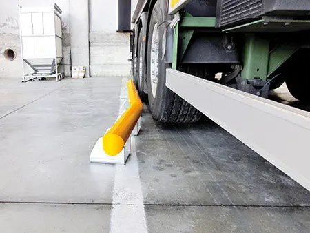 Go Systems AL120 Truck Guidance Safety Buffer for Loading Bay Dock Protection