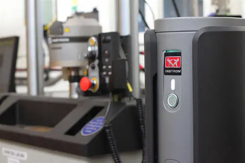 Instron 8800MT Digital Servo-Hydraulic Controller for Materials Fatigue Testing