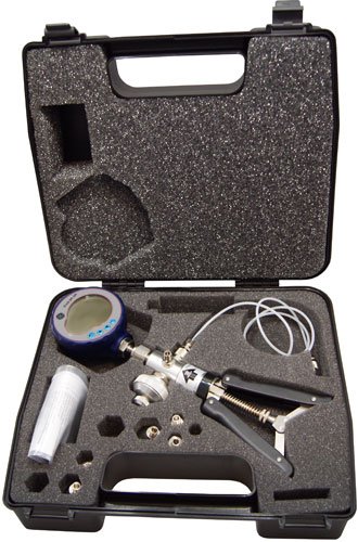 Pressure Calibration Kit - Gauge & Pump | Druck DPI-104 Kits