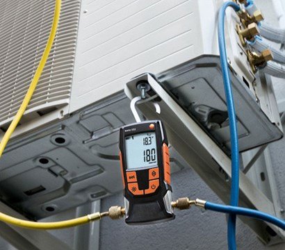 Bluetooth Vacuum Gauge - 0-20000 Microns with App | Testo 552