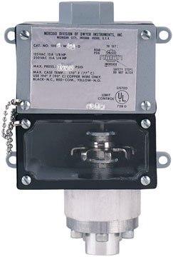 Weatherproof Pressure Switch - NEMA 4X | Dwyer 1000W