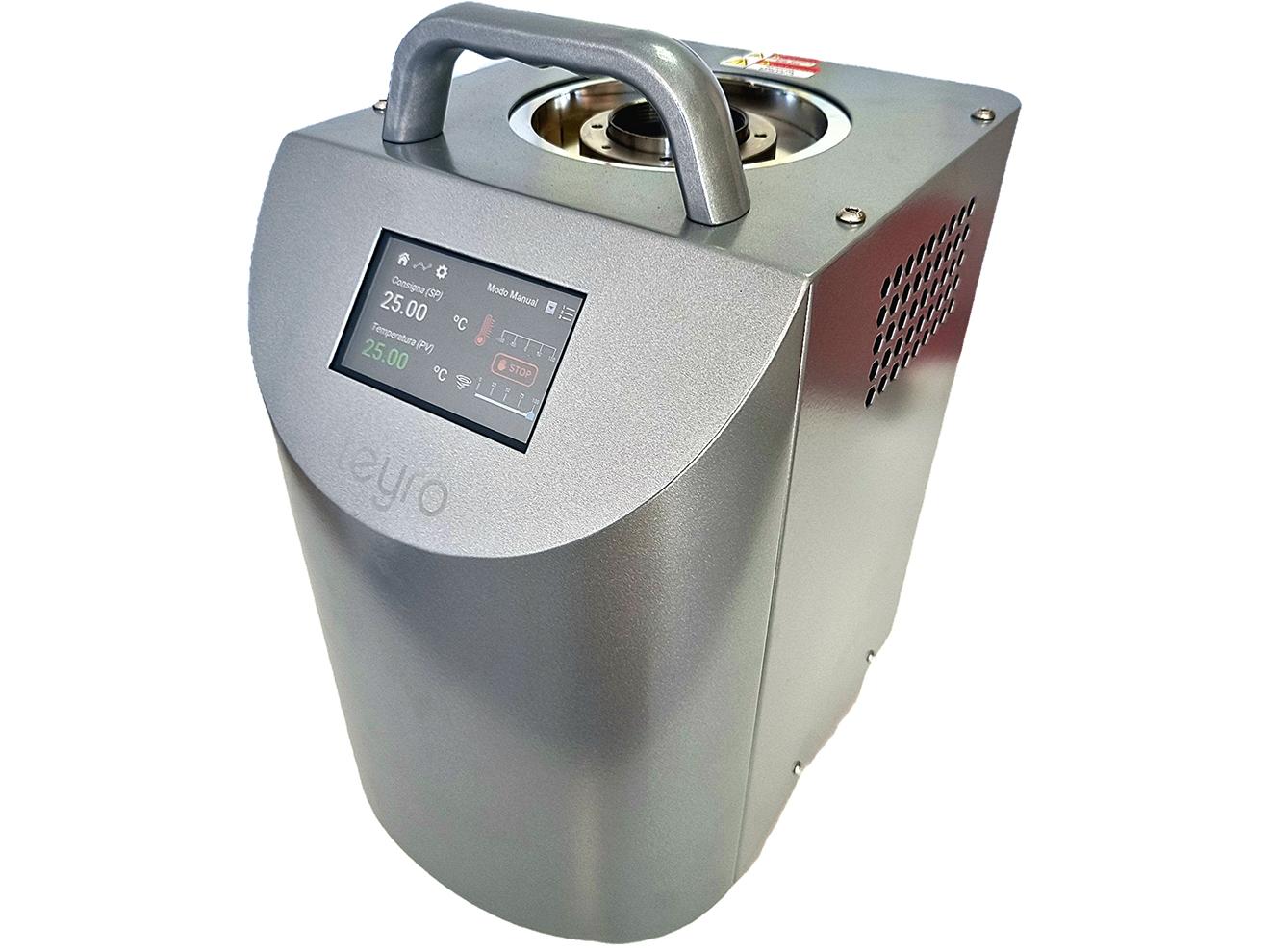 Dual-Mode Dry Block/Liquid Bath Calibrator - -40 to 329°F | Leyro LCB 30 Series