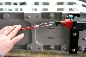 Cable-Pull vs Push-Button E-Stops on Conveyors