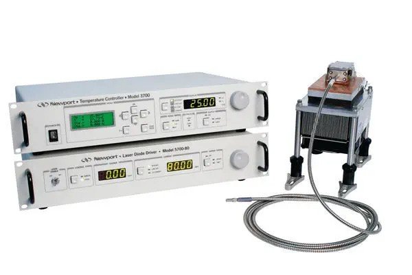 Thermoelectric PID Controller - Precision Peltier Thermal Control | Newport Micro-Controle 3700